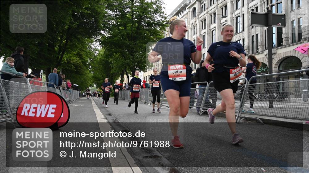 14.06.2026 - REWE Women's Run J. Mangold http://msf.ph/oto/9761988 14.06.2026 11:07:25 Ziel 5114, 5384, 5385, 5752, 5908, 5909 meine-sportfotos.de