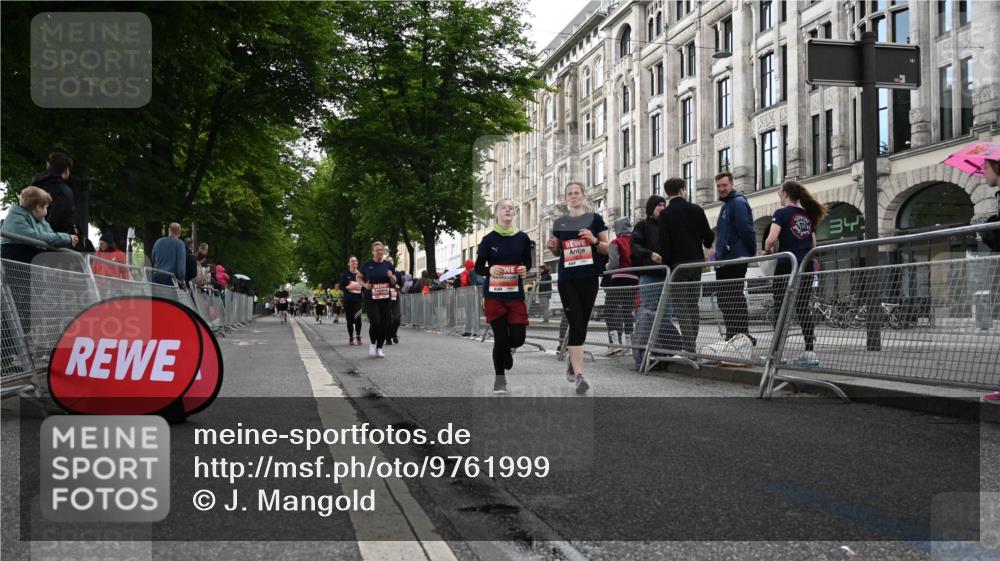 14.06.2026 - REWE Women's Run J. Mangold http://msf.ph/oto/9761999 14.06.2026 11:07:26 Ziel 5114, 5327, 5384, 5385, 5752, 5908, 5909 meine-sportfotos.de