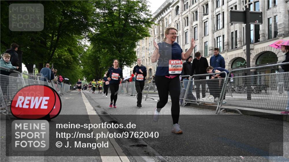 14.06.2026 - REWE Women's Run J. Mangold http://msf.ph/oto/9762040 14.06.2026 11:07:29 Ziel 5114, 5327, 5423, 5752, 5908, 5909 meine-sportfotos.de