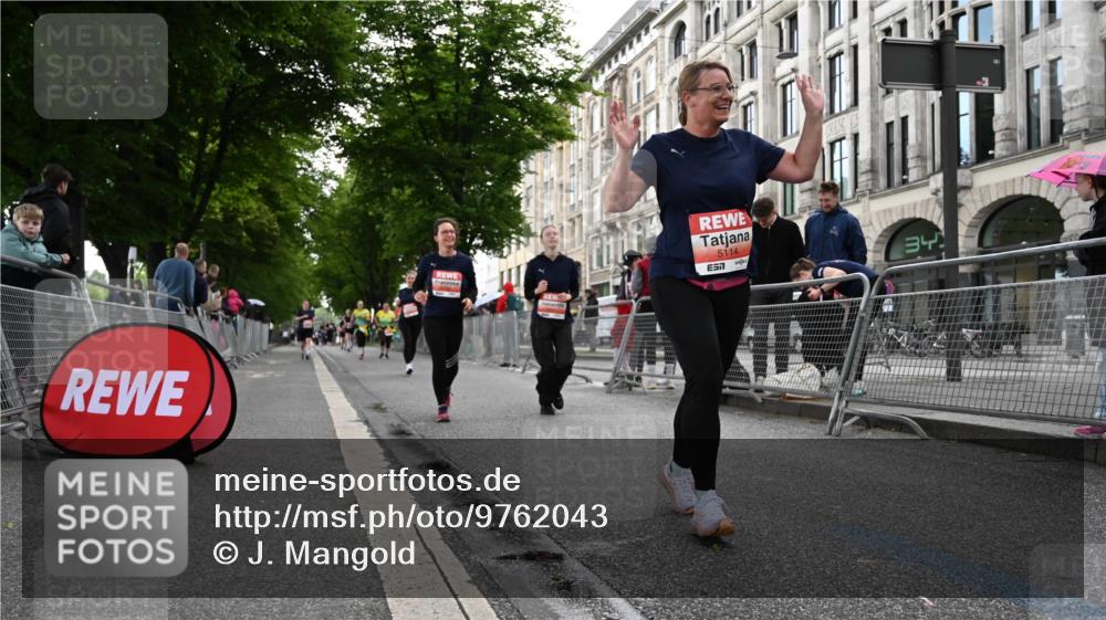 14.06.2026 - REWE Women's Run J. Mangold http://msf.ph/oto/9762043 14.06.2026 11:07:29 Ziel 5114, 5327, 5423, 5752, 5908, 5909 meine-sportfotos.de