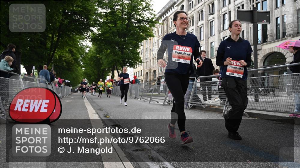 14.06.2026 - REWE Women's Run J. Mangold http://msf.ph/oto/9762066 14.06.2026 11:07:31 Ziel 5114, 5327, 5423, 5752, 5908, 5909 meine-sportfotos.de