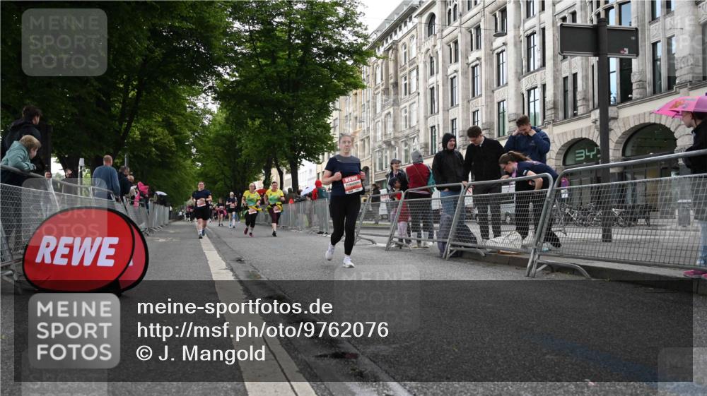 14.06.2026 - REWE Women's Run J. Mangold http://msf.ph/oto/9762076 14.06.2026 11:07:33 Ziel 5065, 5114, 5313, 5327, 5423, 5664, 5752 meine-sportfotos.de