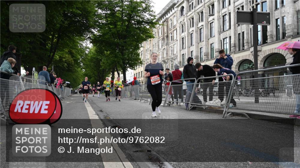 14.06.2026 - REWE Women's Run J. Mangold http://msf.ph/oto/9762082 14.06.2026 11:07:33 Ziel 5065, 5114, 5313, 5327, 5423, 5664, 5752 meine-sportfotos.de