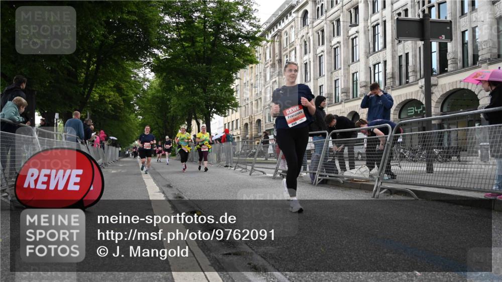 14.06.2026 - REWE Women's Run J. Mangold http://msf.ph/oto/9762091 14.06.2026 11:07:34 Ziel 5065, 5313, 5327, 5423, 5664, 5752 meine-sportfotos.de