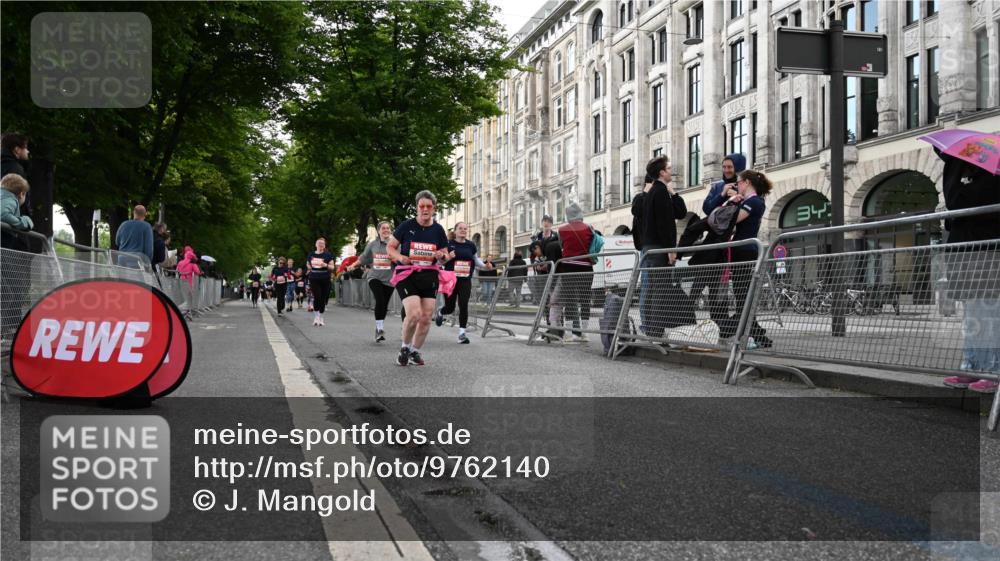 14.06.2026 - REWE Women's Run J. Mangold http://msf.ph/oto/9762140 14.06.2026 11:07:46 Ziel 5128, 5129, 5131, 5206, 5397, 5478 meine-sportfotos.de