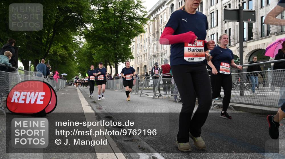 14.06.2026 - REWE Women's Run J. Mangold http://msf.ph/oto/9762196 14.06.2026 11:07:56 Ziel 5016, 5018, 5019, 5201, 5253, 5411, 5597, 5807 meine-sportfotos.de