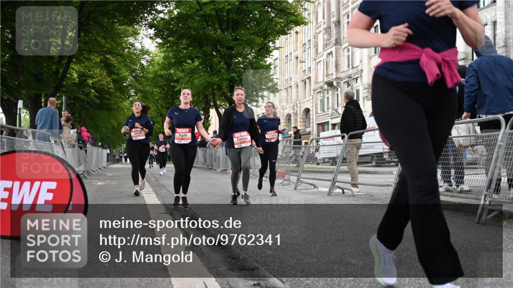 14.06.2026 - REWE Women's Run J. Mangold http://msf.ph/oto/9762341 14.06.2026 11:08:21 Ziel 5186, 5187, 5232, 5235, 5318, 5413, 5593, 5614, 5758, 5779, 6014 meine-sportfotos.de