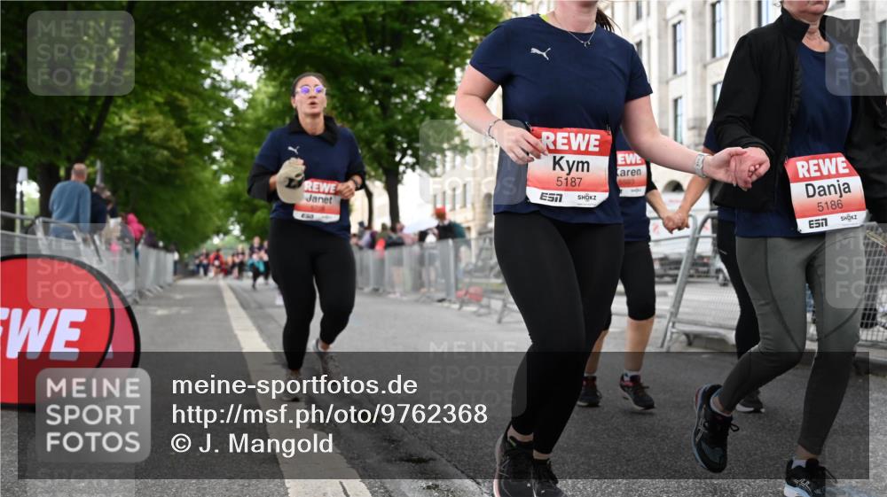 14.06.2026 - REWE Women's Run J. Mangold http://msf.ph/oto/9762368 14.06.2026 11:08:24 Ziel 5135, 5186, 5187, 5318, 5593, 5758, 6014 meine-sportfotos.de