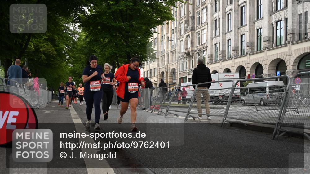 14.06.2026 - REWE Women's Run J. Mangold http://msf.ph/oto/9762401 14.06.2026 11:08:41 Ziel 5073, 5338, 5653, 5755, 5841, 5859 meine-sportfotos.de