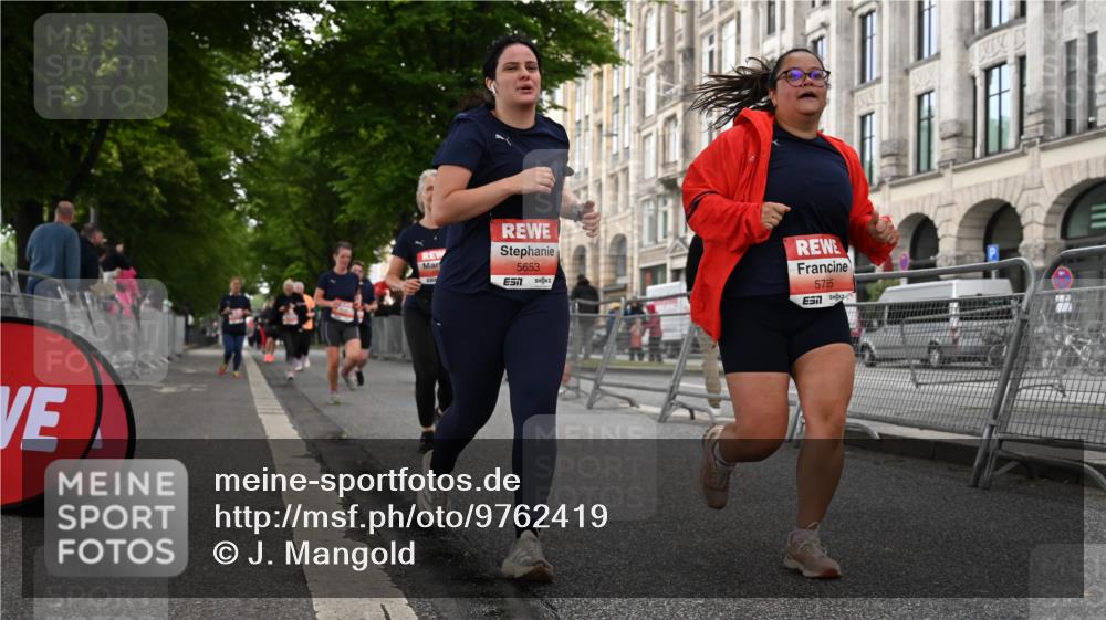 14.06.2026 - REWE Women's Run J. Mangold http://msf.ph/oto/9762419 14.06.2026 11:08:43 Ziel 5099, 5543, 5544, 5653, 5755, 5825, 5841, 5859, 5925 meine-sportfotos.de