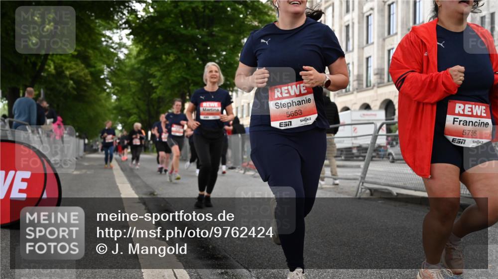 14.06.2026 - REWE Women's Run J. Mangold http://msf.ph/oto/9762424 14.06.2026 11:08:43 Ziel 5099, 5543, 5544, 5653, 5755, 5825, 5841, 5859, 5925 meine-sportfotos.de