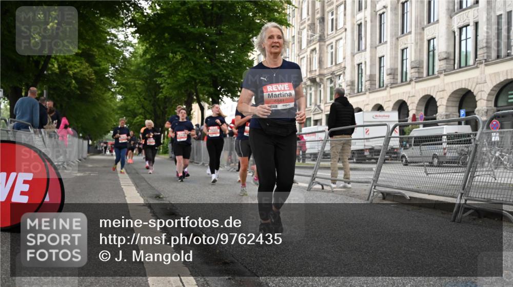 14.06.2026 - REWE Women's Run J. Mangold http://msf.ph/oto/9762435 14.06.2026 11:08:44 Ziel 5099, 5543, 5544, 5653, 5755, 5825, 5841, 5859, 5925 meine-sportfotos.de