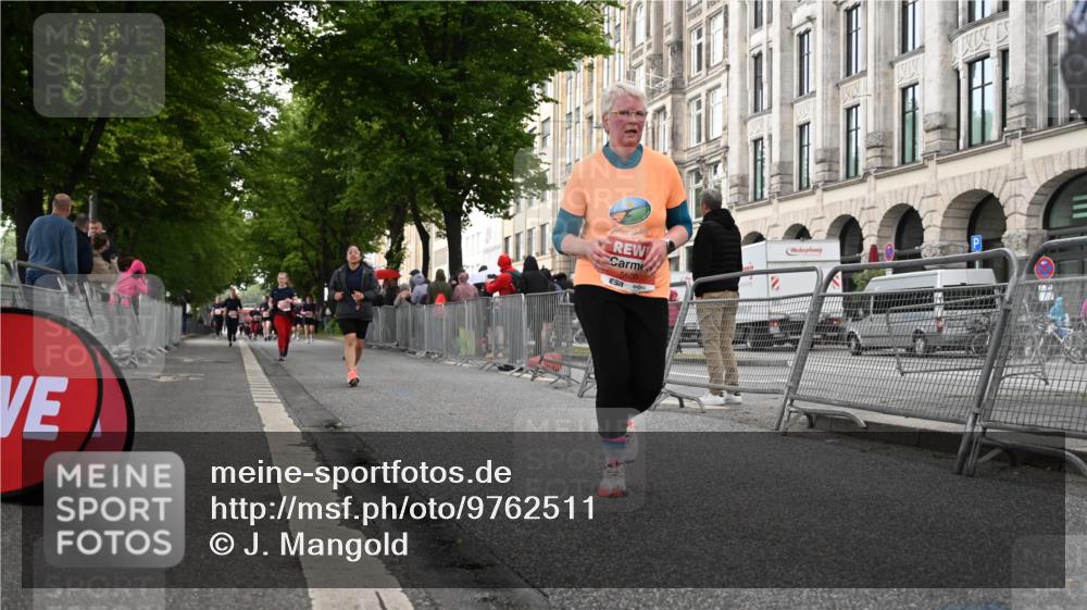 14.06.2026 - REWE Women's Run J. Mangold http://msf.ph/oto/9762511 14.06.2026 11:08:51 Ziel 5037, 5099, 5259, 5543, 5544, 5600, 5732, 5825, 5925 meine-sportfotos.de