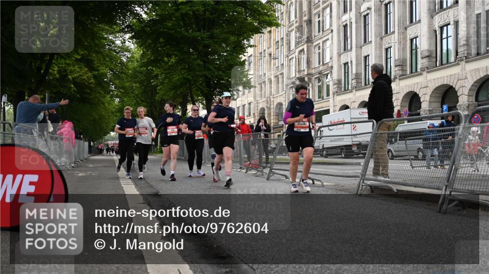 14.06.2026 - REWE Women's Run J. Mangold http://msf.ph/oto/9762604 14.06.2026 11:09:06 Ziel 5279, 5576, 5761, 5762, 5836, 5968, 5981, 5987 meine-sportfotos.de