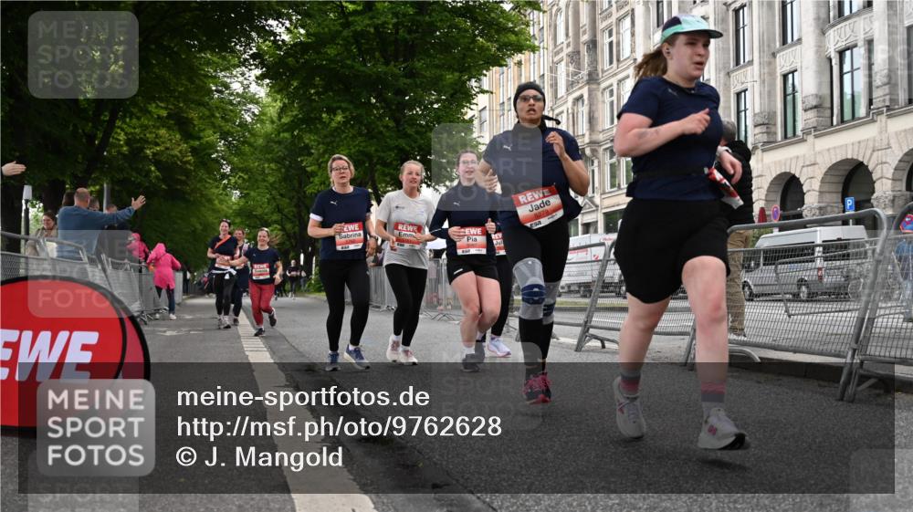 14.06.2026 - REWE Women's Run J. Mangold http://msf.ph/oto/9762628 14.06.2026 11:09:08 Ziel 5279, 5549, 5576, 5761, 5762, 5836, 5854, 5968, 5981, 5987 meine-sportfotos.de