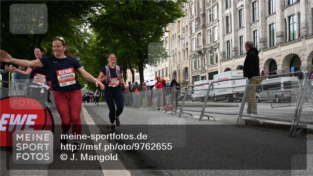 14.06.2026 - REWE Women's Run J. Mangold http://msf.ph/oto/9762655 14.06.2026 11:09:12 Ziel 5279, 5406, 5549, 5576, 5761, 5762, 5836, 5854, 5981, 5987 meine-sportfotos.de