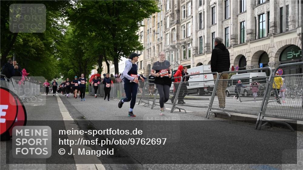 14.06.2026 - REWE Women's Run J. Mangold http://msf.ph/oto/9762697 14.06.2026 11:09:24 Ziel 5278, 5465 meine-sportfotos.de