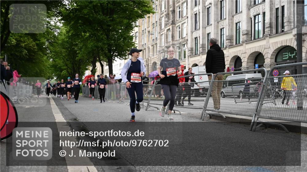14.06.2026 - REWE Women's Run J. Mangold http://msf.ph/oto/9762702 14.06.2026 11:09:25 Ziel 5278, 5465 meine-sportfotos.de