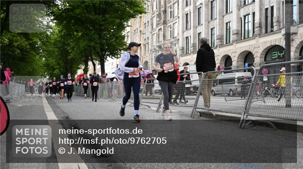 14.06.2026 - REWE Women's Run J. Mangold http://msf.ph/oto/9762705 14.06.2026 11:09:25 Ziel 5278, 5465 meine-sportfotos.de