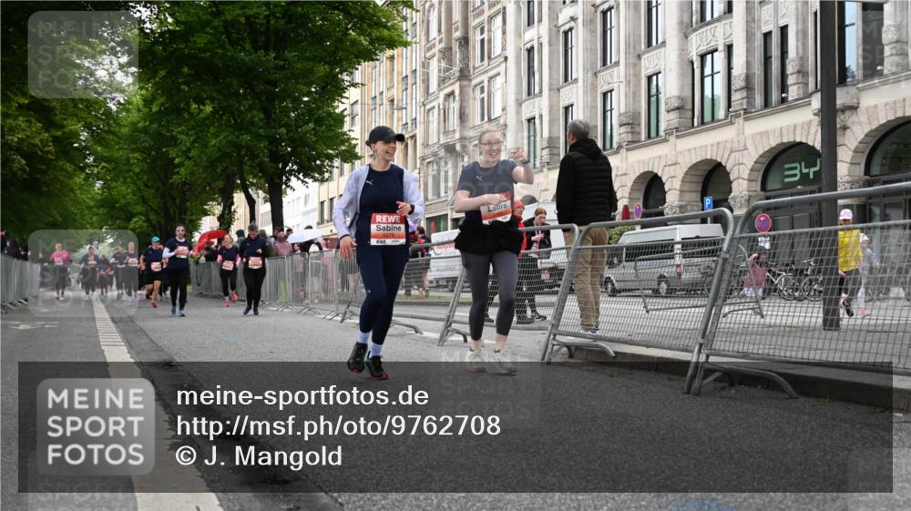 14.06.2026 - REWE Women's Run J. Mangold http://msf.ph/oto/9762708 14.06.2026 11:09:25 Ziel 5278, 5465 meine-sportfotos.de