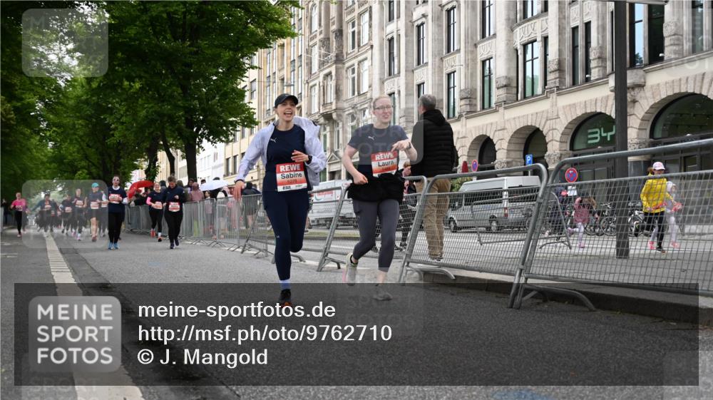 14.06.2026 - REWE Women's Run J. Mangold http://msf.ph/oto/9762710 14.06.2026 11:09:25 Ziel 5278, 5465 meine-sportfotos.de