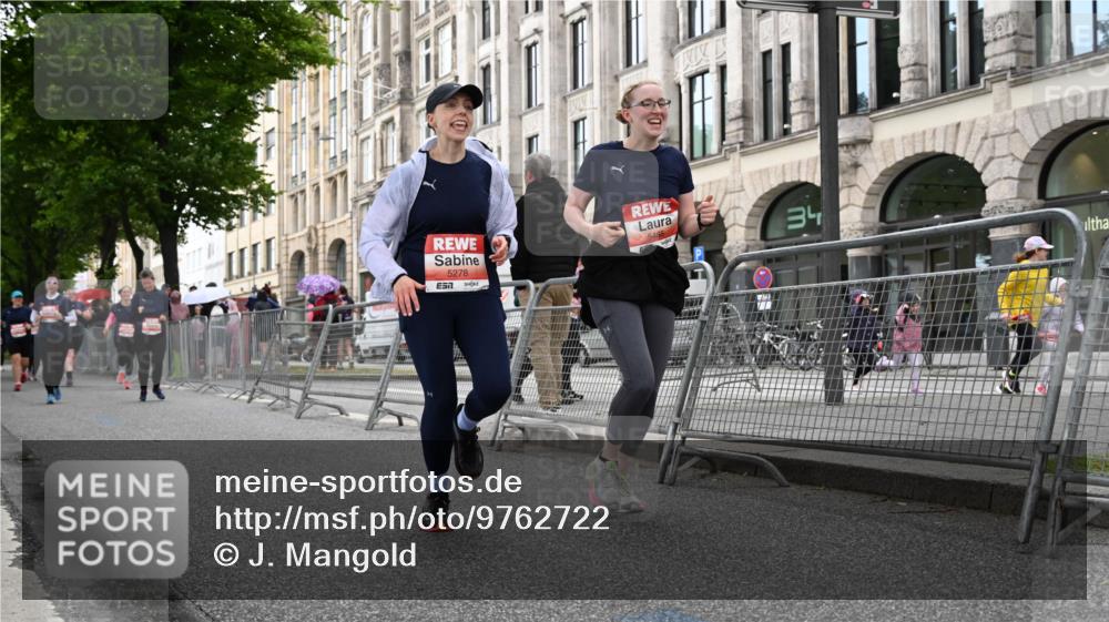 14.06.2026 - REWE Women's Run J. Mangold http://msf.ph/oto/9762722 14.06.2026 11:09:26 Ziel 5278, 5465 meine-sportfotos.de