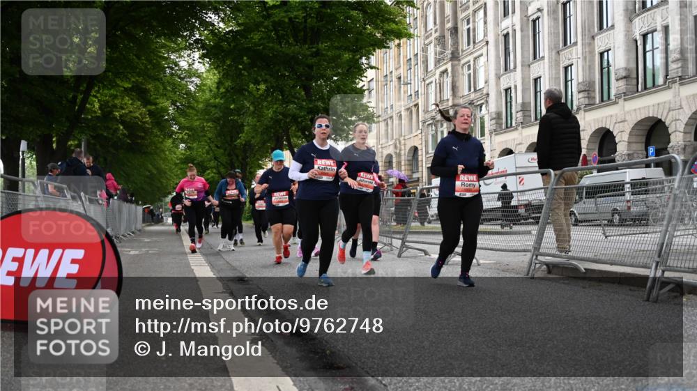 14.06.2026 - REWE Women's Run J. Mangold http://msf.ph/oto/9762748 14.06.2026 11:09:31 Ziel 5060, 5061, 5063, 5145, 5197, 5246, 5278, 5465, 5472, 5559, 5770, 5855, 5902, 5926 meine-sportfotos.de