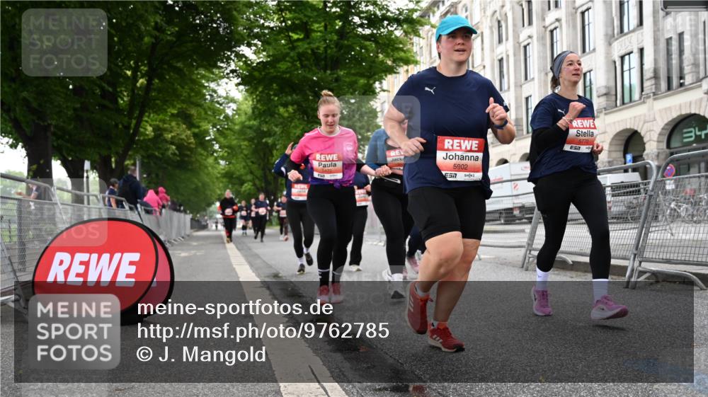 14.06.2026 - REWE Women's Run J. Mangold http://msf.ph/oto/9762785 14.06.2026 11:09:34 Ziel 5060, 5061, 5063, 5145, 5197, 5246, 5472, 5559, 5770, 5855, 5902, 5926 meine-sportfotos.de