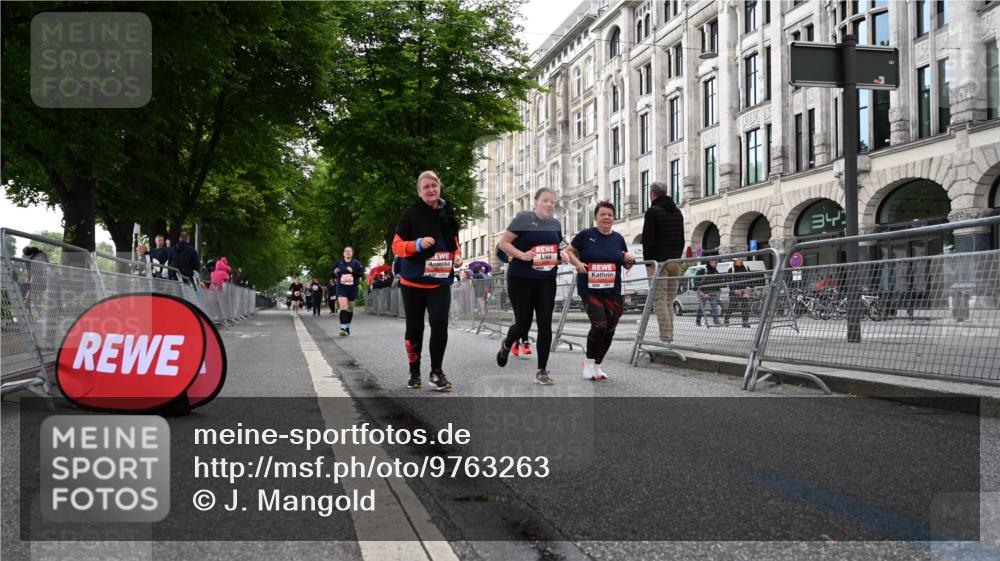 14.06.2026 - REWE Women's Run J. Mangold http://msf.ph/oto/9763263 14.06.2026 11:09:42 Ziel 5375, 5533, 5937, 5938, 5974, 5996 meine-sportfotos.de