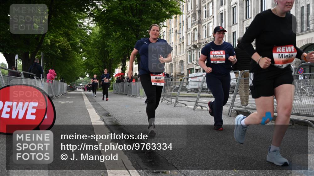 14.06.2026 - REWE Women's Run J. Mangold http://msf.ph/oto/9763334 14.06.2026 11:09:54 Ziel 5211, 5240, 5301, 5698, 5961 meine-sportfotos.de