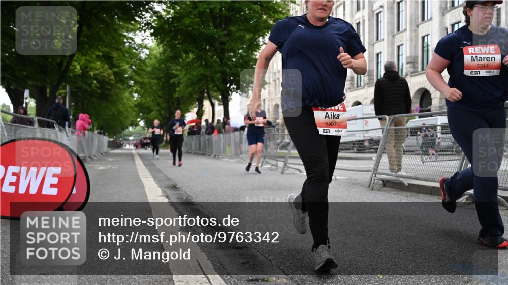 14.06.2026 - REWE Women's Run J. Mangold http://msf.ph/oto/9763342 14.06.2026 11:09:55 Ziel 5211, 5240, 5301, 5698, 5787, 5788, 5961 meine-sportfotos.de