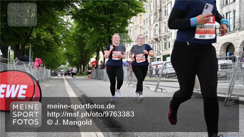14.06.2026 - REWE Women's Run J. Mangold http://msf.ph/oto/9763383 14.06.2026 11:10:01 Ziel 5240, 5787, 5788, 5961 meine-sportfotos.de