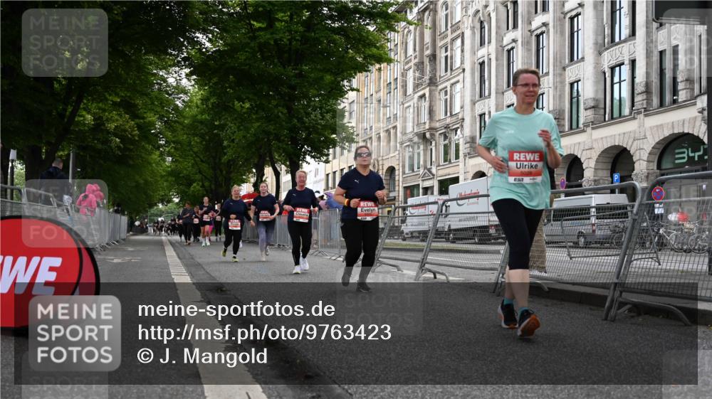 14.06.2026 - REWE Women's Run J. Mangold http://msf.ph/oto/9763423 14.06.2026 11:10:17 Ziel 5005, 5028, 5236, 5724, 5830, 5831 meine-sportfotos.de