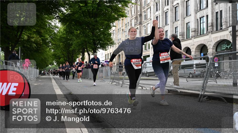 14.06.2026 - REWE Women's Run J. Mangold http://msf.ph/oto/9763476 14.06.2026 11:10:22 Ziel 5005, 5028, 5120, 5316, 5724, 5830, 5831 meine-sportfotos.de