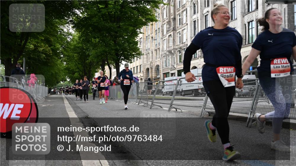 14.06.2026 - REWE Women's Run J. Mangold http://msf.ph/oto/9763484 14.06.2026 11:10:23 Ziel 5005, 5120, 5316, 5724, 5830, 5831 meine-sportfotos.de