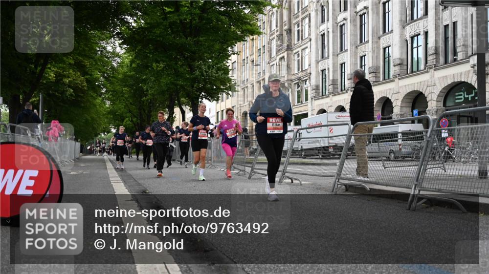 14.06.2026 - REWE Women's Run J. Mangold http://msf.ph/oto/9763492 14.06.2026 11:10:25 Ziel 5120, 5123, 5124, 5125, 5126, 5127, 5316, 5724, 5763, 5830, 5831 meine-sportfotos.de