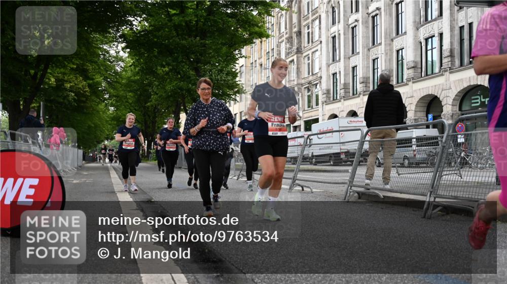 14.06.2026 - REWE Women's Run J. Mangold http://msf.ph/oto/9763534 14.06.2026 11:10:28 Ziel 5120, 5123, 5124, 5125, 5126, 5127, 5254, 5316, 5763 meine-sportfotos.de