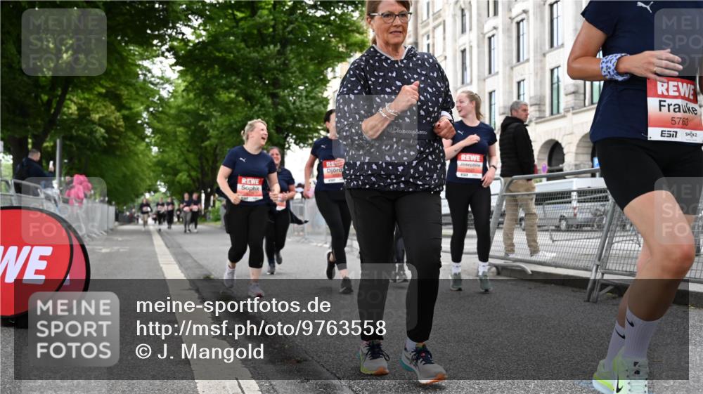 14.06.2026 - REWE Women's Run J. Mangold http://msf.ph/oto/9763558 14.06.2026 11:10:30 Ziel 5120, 5123, 5124, 5125, 5126, 5127, 5254, 5316, 5763, 5879 meine-sportfotos.de