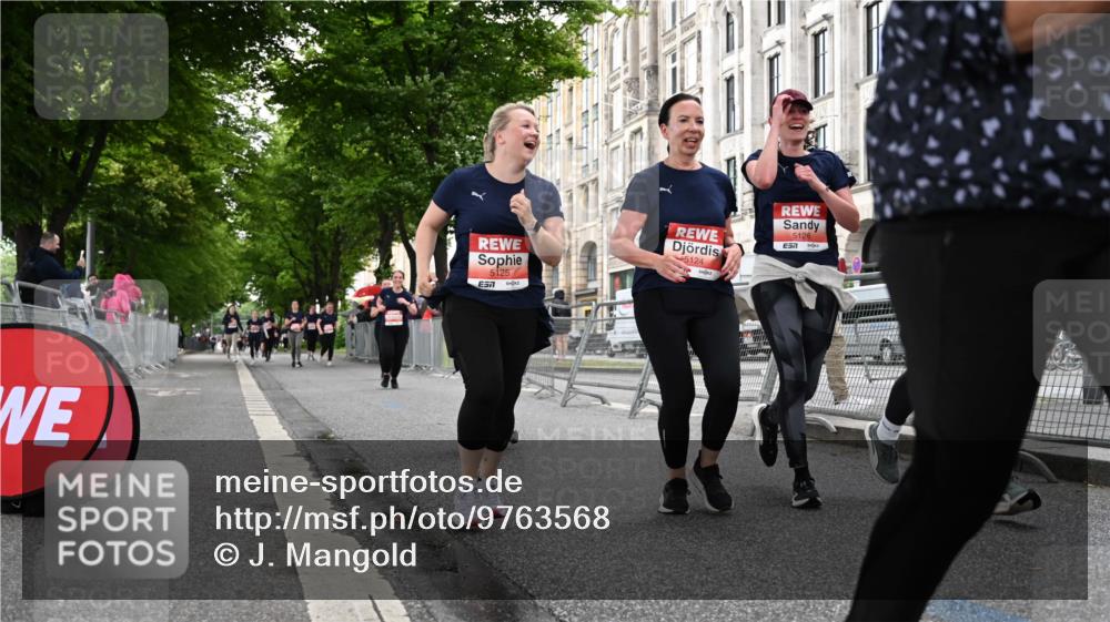 14.06.2026 - REWE Women's Run J. Mangold http://msf.ph/oto/9763568 14.06.2026 11:10:31 Ziel 5120, 5123, 5124, 5125, 5126, 5127, 5254, 5316, 5763, 5879 meine-sportfotos.de