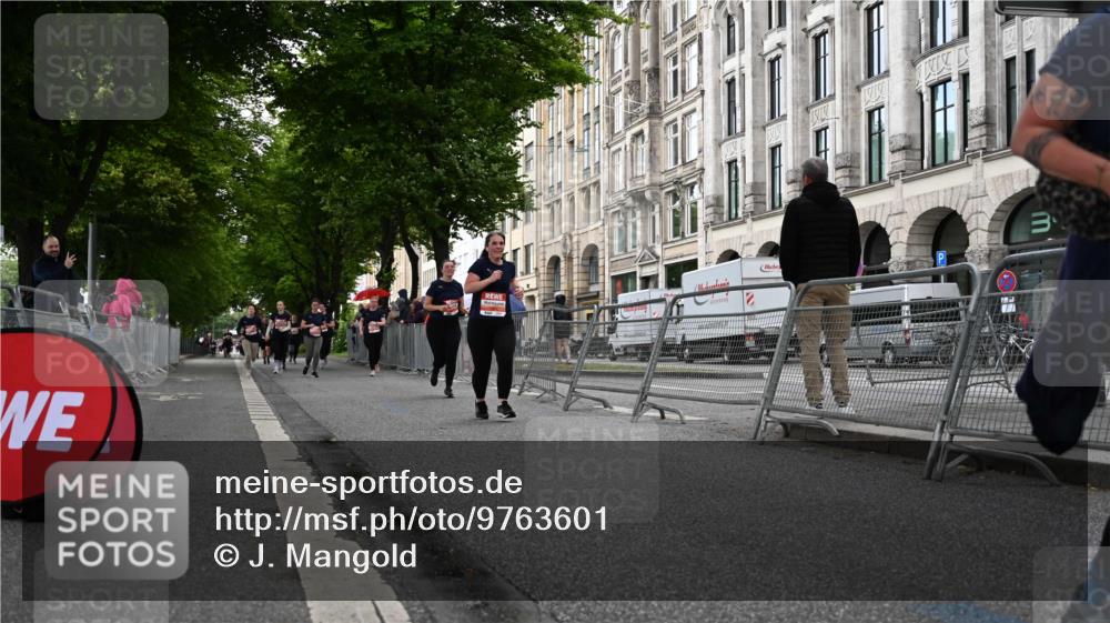 14.06.2026 - REWE Women's Run J. Mangold http://msf.ph/oto/9763601 14.06.2026 11:10:33 Ziel 5123, 5124, 5125, 5126, 5127, 5254, 5606, 5763, 5879 meine-sportfotos.de