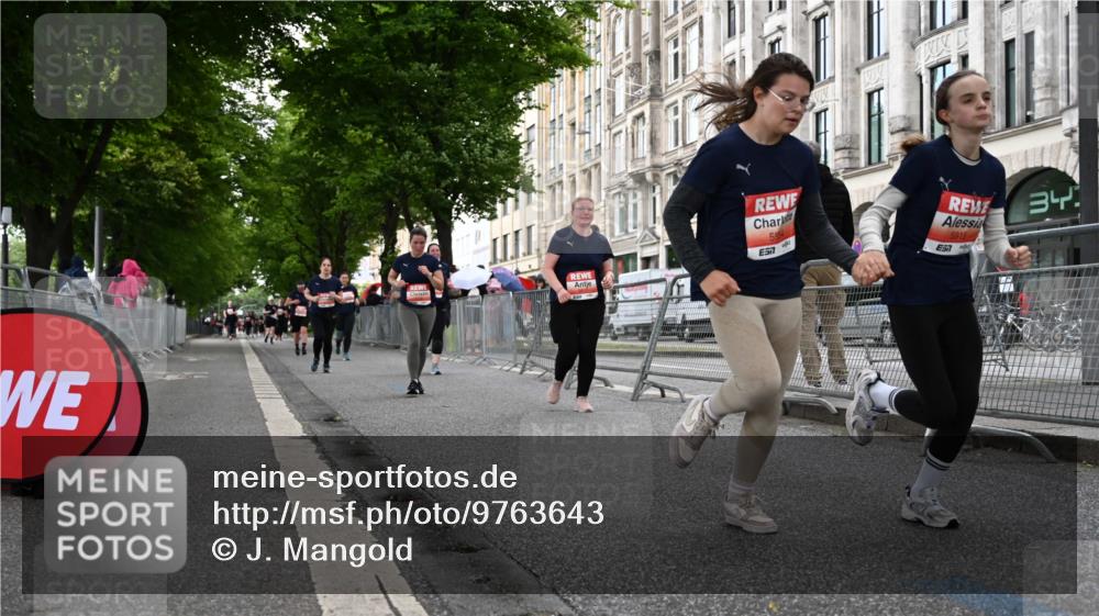 14.06.2026 - REWE Women's Run J. Mangold http://msf.ph/oto/9763643 14.06.2026 11:10:41 Ziel 5136, 5554, 5575, 5606, 5617, 5915 meine-sportfotos.de
