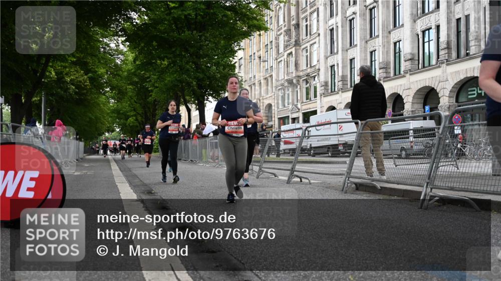 14.06.2026 - REWE Women's Run J. Mangold http://msf.ph/oto/9763676 14.06.2026 11:10:43 Ziel 5136, 5275, 5554, 5575, 5617, 5915, 6027 meine-sportfotos.de