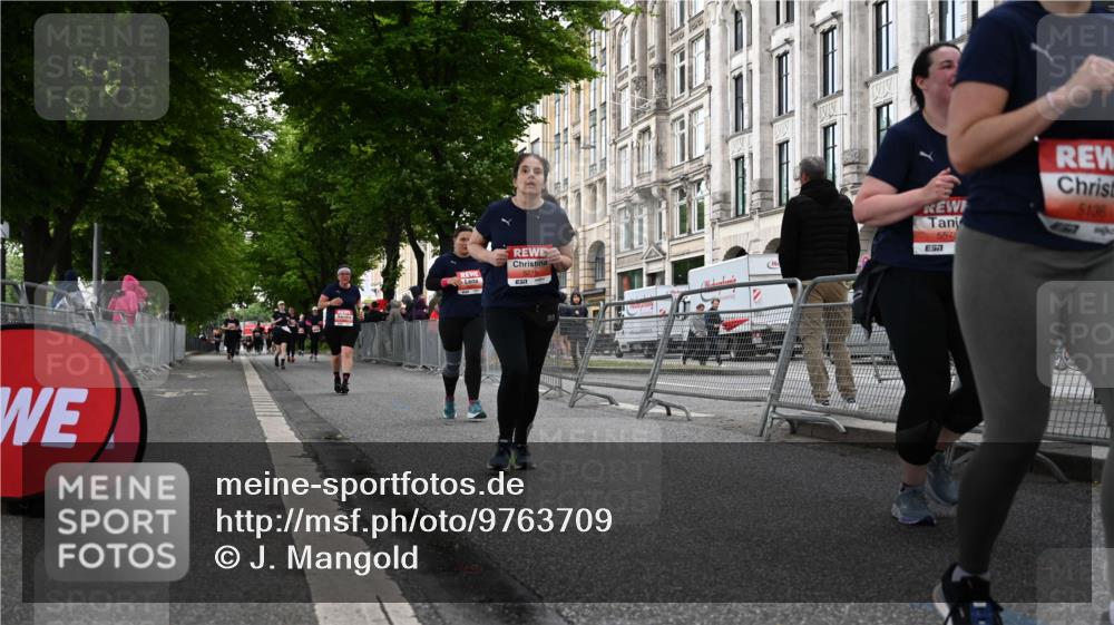 14.06.2026 - REWE Women's Run J. Mangold http://msf.ph/oto/9763709 14.06.2026 11:10:46 Ziel 5136, 5275, 5575, 5617, 6027 meine-sportfotos.de