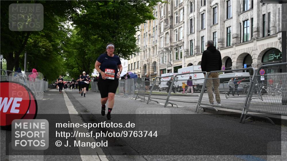 14.06.2026 - REWE Women's Run J. Mangold http://msf.ph/oto/9763744 14.06.2026 11:10:50 Ziel 5136, 5275, 5348, 5575, 6027 meine-sportfotos.de