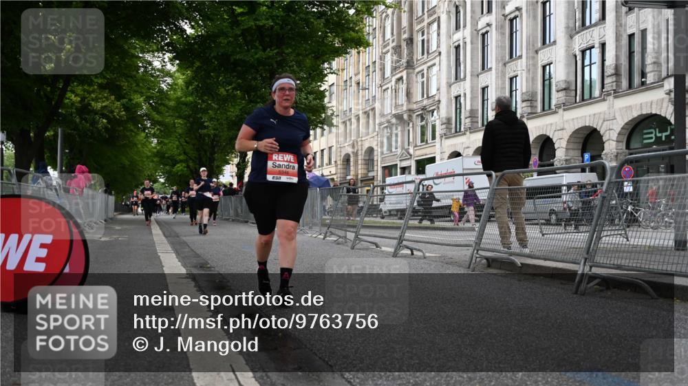 14.06.2026 - REWE Women's Run J. Mangold http://msf.ph/oto/9763756 14.06.2026 11:10:51 Ziel 5275, 5348, 6027 meine-sportfotos.de