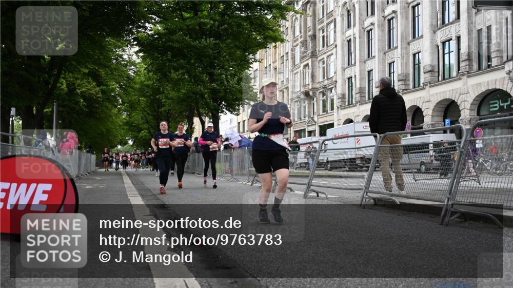 14.06.2026 - REWE Women's Run J. Mangold http://msf.ph/oto/9763783 14.06.2026 11:10:57 Ziel 5165, 5324, 5348, 6022, 6068 meine-sportfotos.de