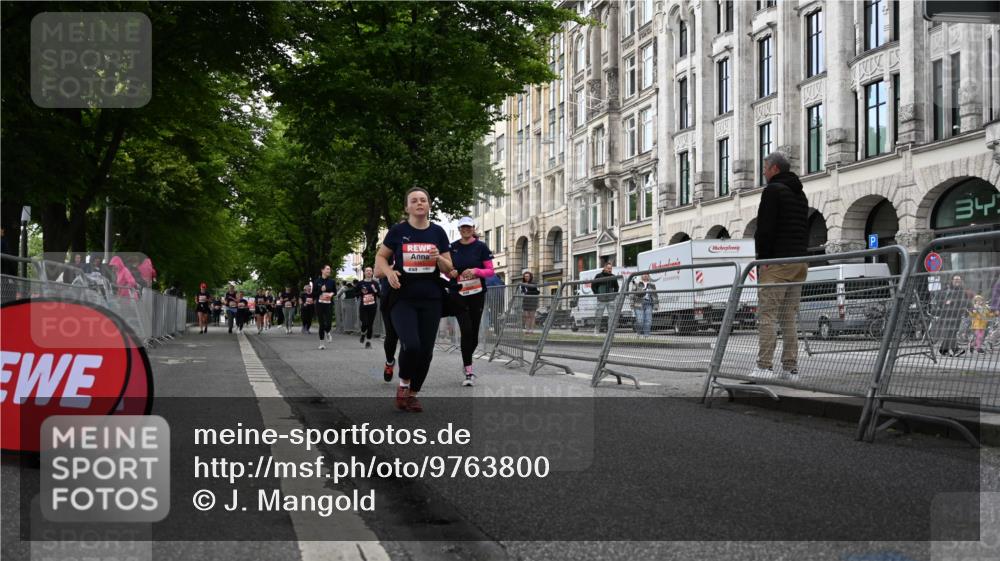14.06.2026 - REWE Women's Run J. Mangold http://msf.ph/oto/9763800 14.06.2026 11:10:59 Ziel 5165, 5267, 5324, 6022, 6068 meine-sportfotos.de