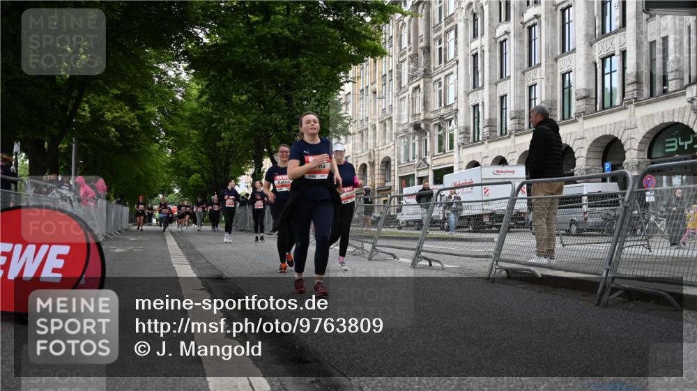 14.06.2026 - REWE Women's Run J. Mangold http://msf.ph/oto/9763809 14.06.2026 11:10:59 Ziel 5165, 5267, 5324, 6022, 6068 meine-sportfotos.de