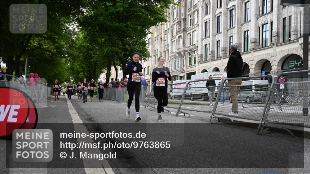 14.06.2026 - REWE Women's Run J. Mangold http://msf.ph/oto/9763865 14.06.2026 11:11:04 Ziel 5165, 5267, 5323, 5342, 5708, 5717, 6022, 6068 meine-sportfotos.de