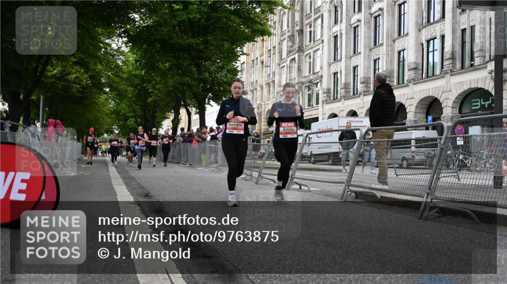 14.06.2026 - REWE Women's Run J. Mangold http://msf.ph/oto/9763875 14.06.2026 11:11:04 Ziel 5165, 5267, 5323, 5342, 5708, 5717, 6022, 6068 meine-sportfotos.de
